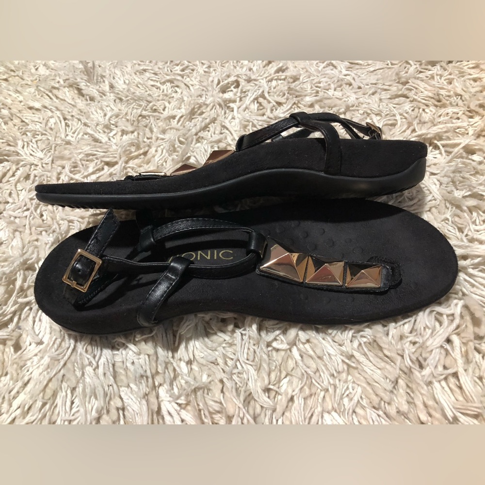Vionic Sz 8 black leather sandals.Only worn a few times.Embellished gold t-strap - Picture 2 of 3